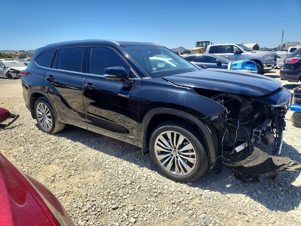 Продаж на аукціоні авто 2021 Toyota Highlander, vin: 5TDEBRCHXMS064166, номер лоту: 58486526