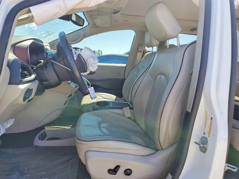 58449616 :رقم المزاد ، 2C4RC1GG3JR352987 vin ، 2018 Chrysler Pacifica مزاد بيع