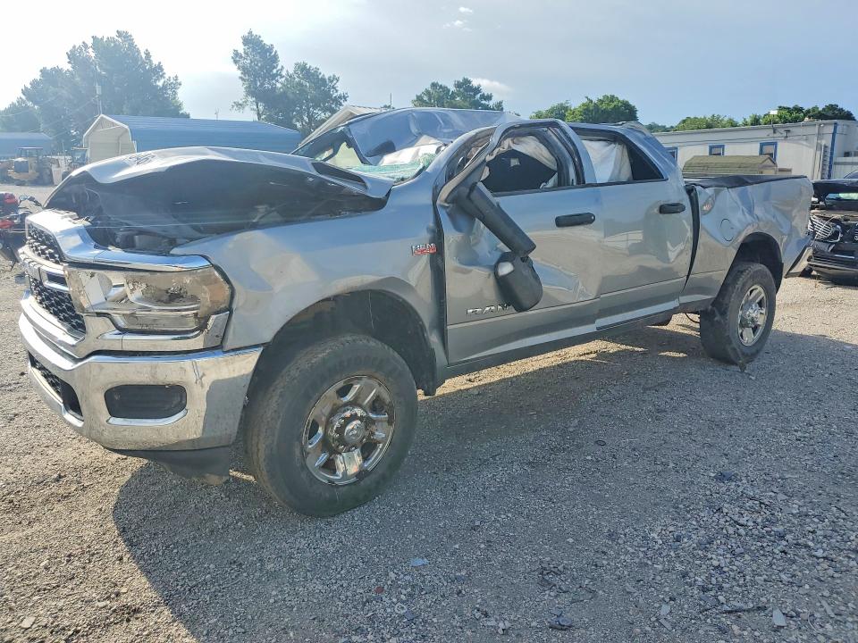 57020646 :رقم المزاد ، 3C6UR5CJ1MG670058 vin ، 2021 Ram 2500 مزاد بيع