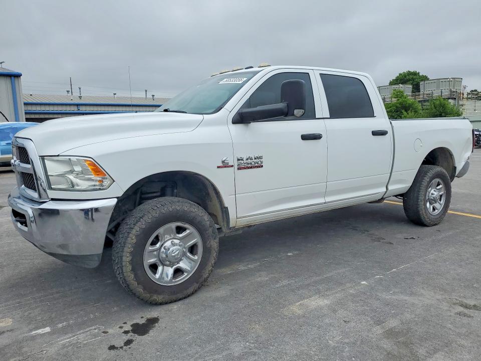 58533056 :رقم المزاد ، 3C6UR5CL0HG589947 vin ، 2017 Ram 2500 مزاد بيع