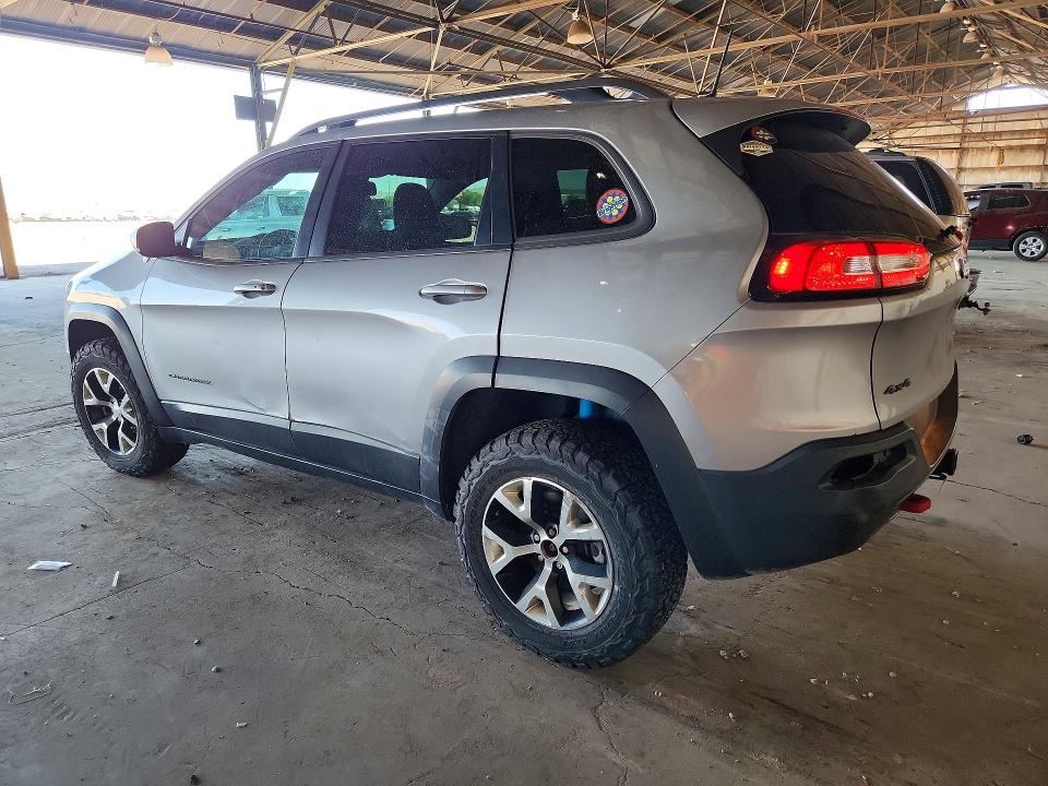 58989466 :رقم المزاد ، 1C4PJMBS9HW665182 vin ، 2017 Jeep Cherokee مزاد بيع