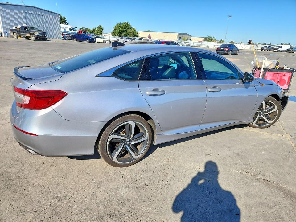 Продажа на аукционе авто 2022 Honda Accord, vin: 1HGCV1F36NA059675, номер лота: 58317406
