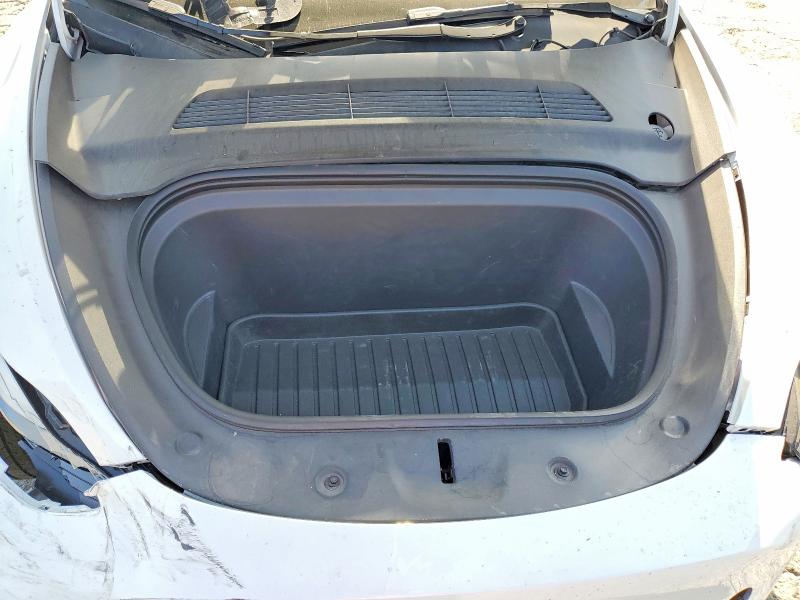 2024 Tesla Model Y მანქანა იყიდება აუქციონზე, vin: 7SAYGAEE4RF048305, აუქციონის ნომერი: 58650216