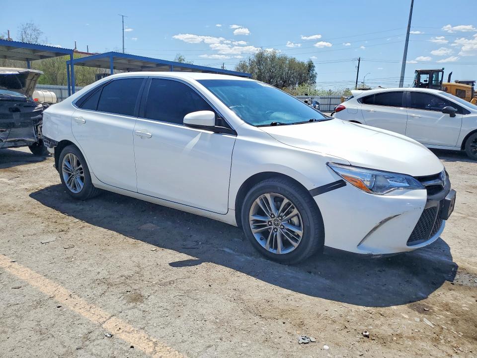 57232776 :رقم المزاد ، 4T1BF1FK3HU787581 vin ، 2017 Toyota Camry مزاد بيع