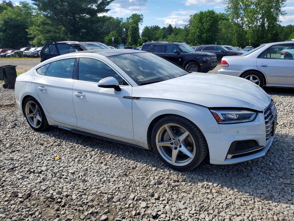 2019 Audi A5 მანქანა იყიდება აუქციონზე, vin: WAUENCF57KA072996, აუქციონის ნომერი: 57493316