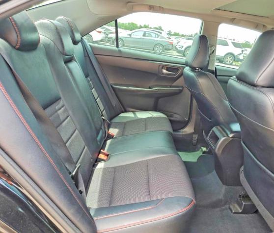 56556826 :رقم المزاد ، 4T1BF1FK6HU316931 vin ، 2017 Toyota Camry مزاد بيع