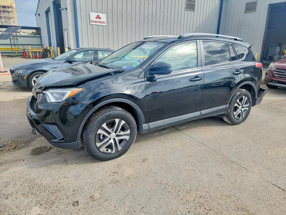 54722626 :رقم المزاد ، 2T3ZFREV8JW422285 vin ، 2018 Toyota Rav4 مزاد بيع