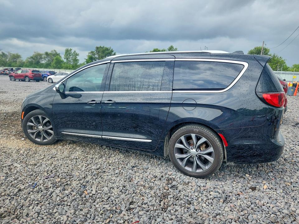 56103626 :رقم المزاد ، 2C4RC1GG0HR838036 vin ، 2017 Chrysler Pacifica مزاد بيع