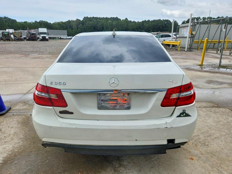 2012 Mercedes-benz E მანქანა იყიდება აუქციონზე, vin: WDDHF5KB2CA555596, აუქციონის ნომერი: 58264386
