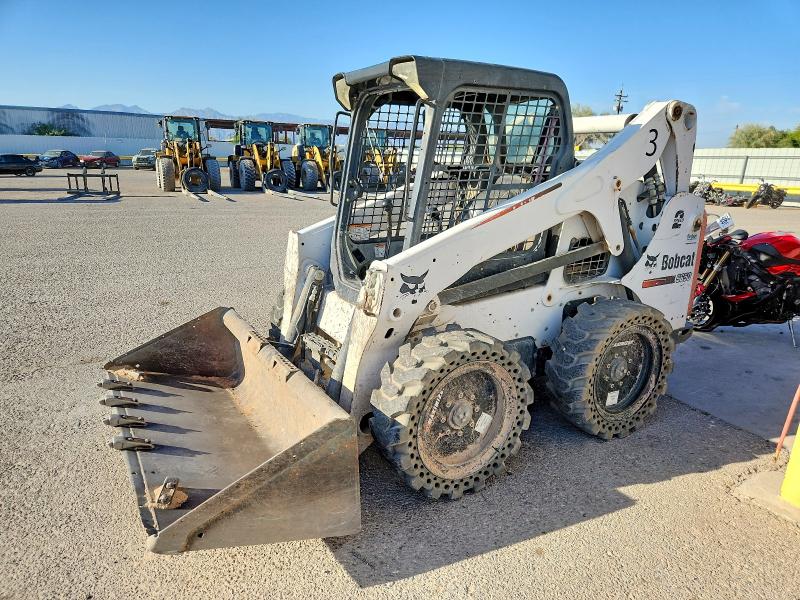 55198356 :رقم المزاد ، A3NV23578 vin ، 2014 Bobcat Skid Steer مزاد بيع