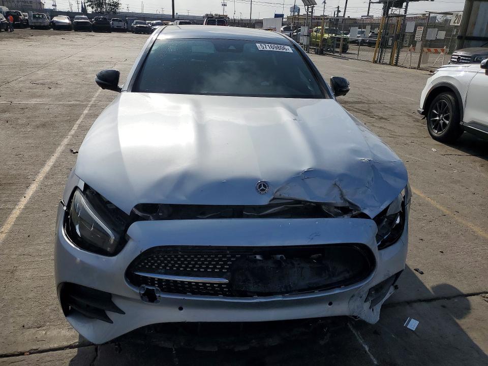 57169806 :رقم المزاد ، W1KZF8DBXMA893784 vin ، 2021 Mercedes-benz E مزاد بيع