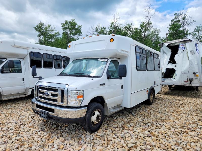 56397236 :رقم المزاد ، 1FDFE4FSXHDC13744 vin ، 2017 Ford Econoline مزاد بيع