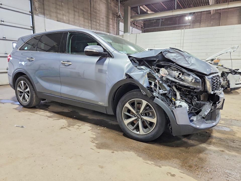 55596076 :رقم المزاد ، 5XYPGDA56LG664166 vin ، 2020 Kia Sorento مزاد بيع