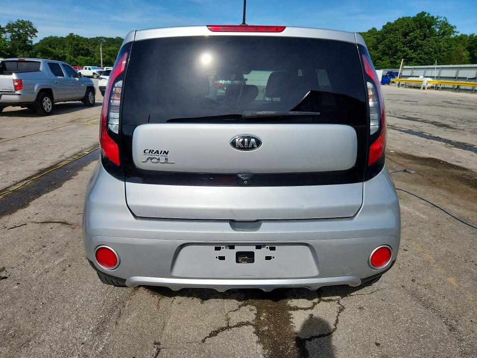 2018 Kia Soul მანქანა იყიდება აუქციონზე, vin: KNDJP3A52J7581019, აუქციონის ნომერი: 55003416