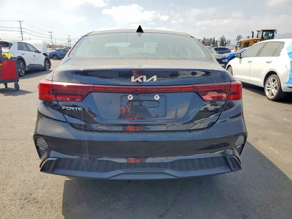 2023 Kia Forte მანქანა იყიდება აუქციონზე, vin: 3KPF24AD8PE612140, აუქციონის ნომერი: 57403376