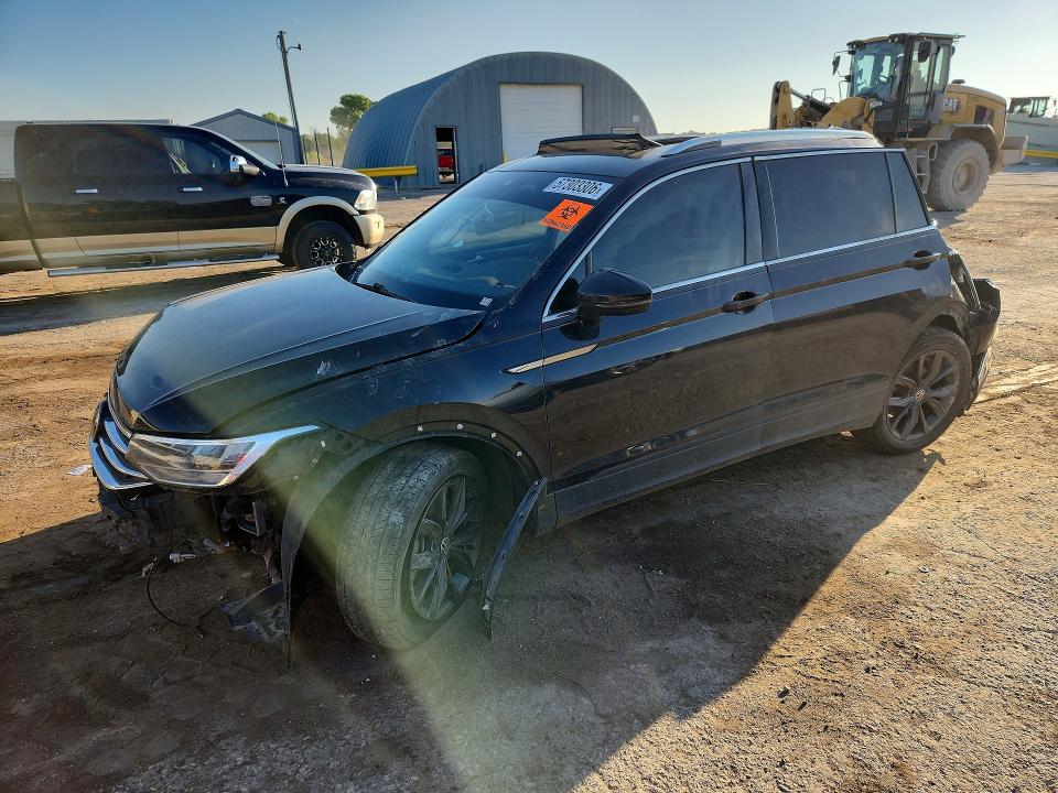 57303306 :رقم المزاد ، 3VV3B7AX4NM012508 vin ، 2022 Volkswagen Tiguan مزاد بيع