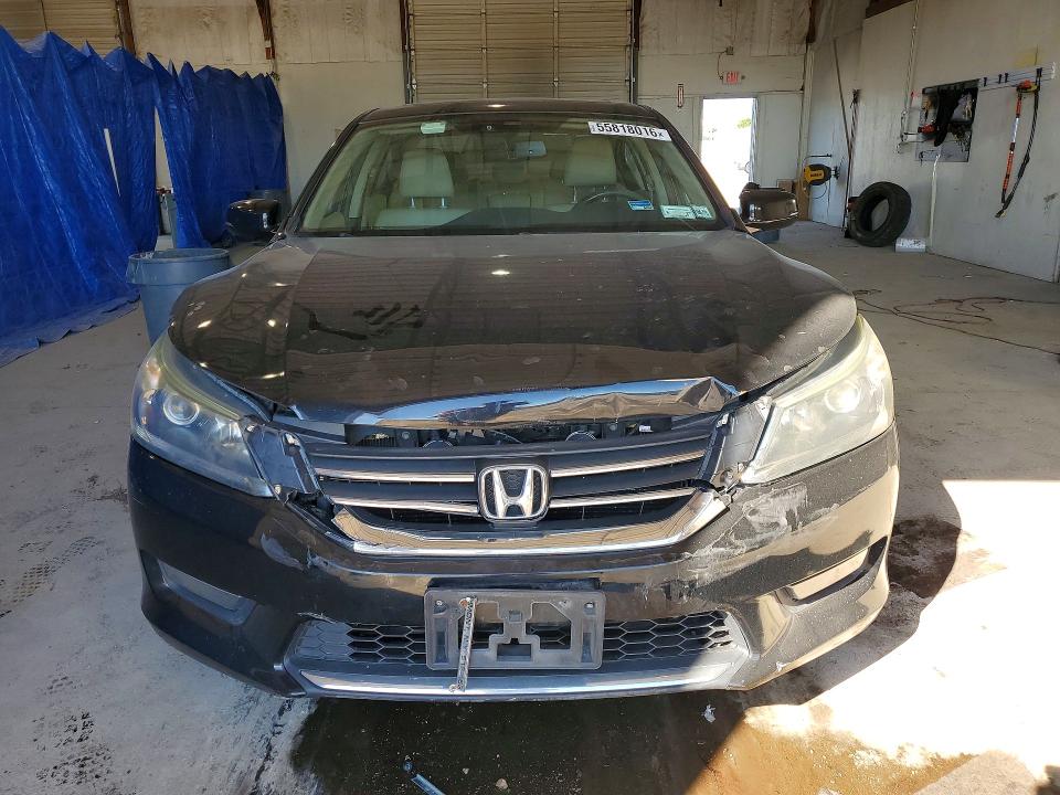 55818016 :رقم المزاد ، 1HGCR2F8XFA013404 vin ، 2015 Honda Accord مزاد بيع