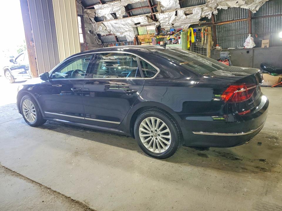 57163306 :رقم المزاد ، 1VWBT7A38HC040013 vin ، 2017 Volkswagen Passat مزاد بيع