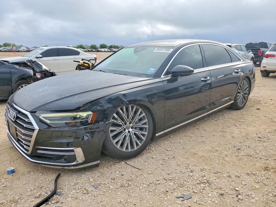 Продаж на аукціоні авто 2019 Audi A8, vin: WAU8DAF88KN019800, номер лоту: 54557396