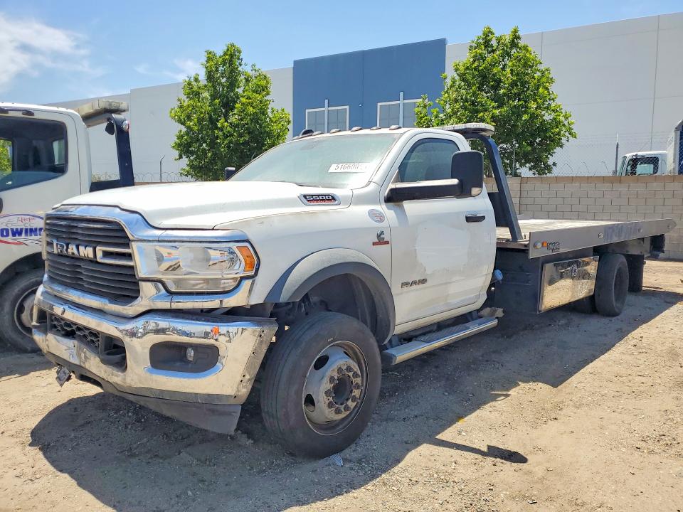 51660096 :رقم المزاد ، 3C7WRMDL1NG403633 vin ، 2022 Ram 5500 مزاد بيع
