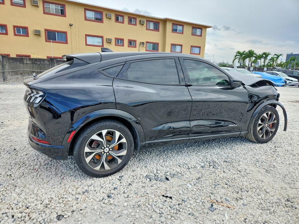 2022 Ford Mustang Mach-e მანქანა იყიდება აუქციონზე, vin: 3FMTK3RM4NMA27832, აუქციონის ნომერი: 56626786