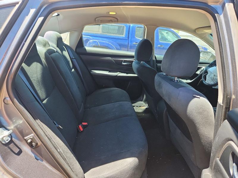 2015 Nissan Altima მანქანა იყიდება აუქციონზე, vin: 1N4AL3AP1FN922268, აუქციონის ნომერი: 56186526