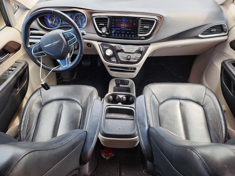 58776866 :رقم المزاد ، 2C4RC1BG8HR523878 vin ، 2017 Chrysler Pacifica مزاد بيع