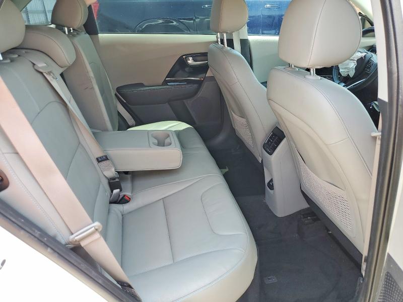 58605936 :رقم المزاد ، KNDCC3LD9J5153551 vin ، 2018 Kia Niro مزاد بيع