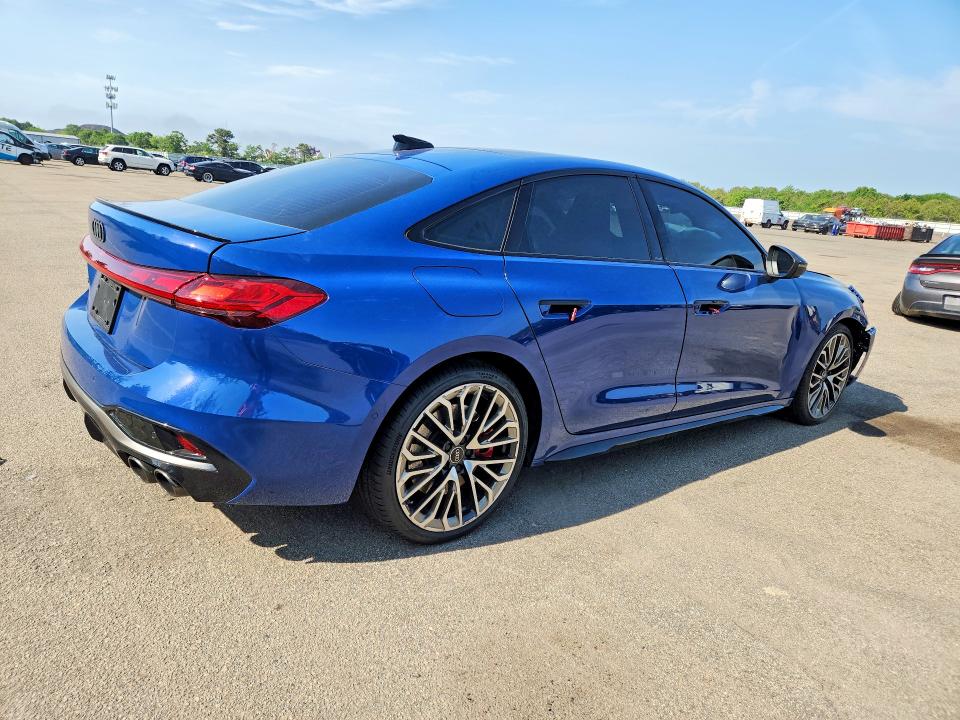 56610586 :رقم المزاد ، WAU35CFU8SN095470 vin ، 2025 Audi S5 مزاد بيع