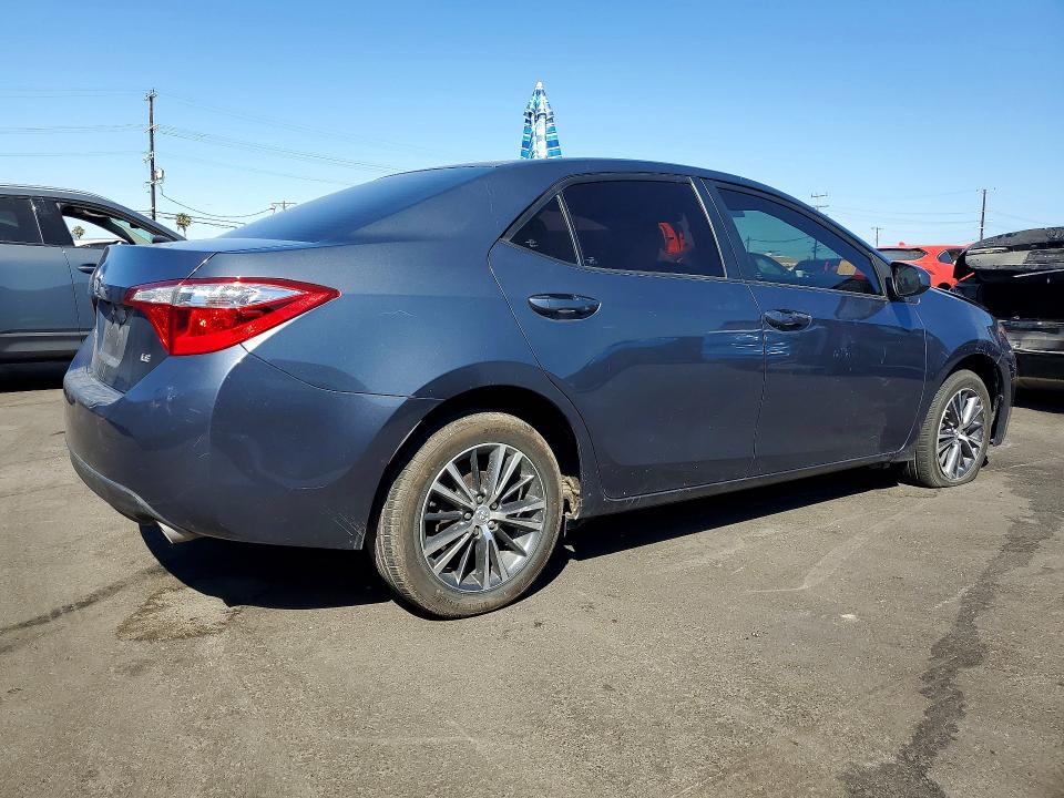 57585666 :رقم المزاد ، 5YFBURHE2GP433479 vin ، 2016 Toyota Corolla مزاد بيع