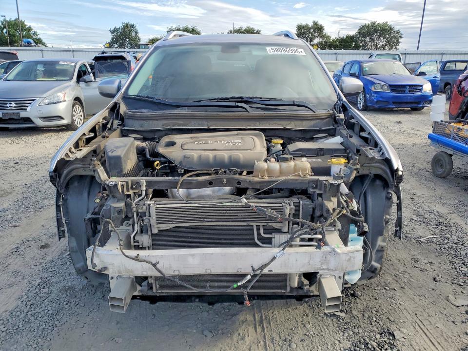 2019 Jeep Cherokee მანქანა იყიდება აუქციონზე, vin: 1C4PJLCB3KD134586, აუქციონის ნომერი: 59096996