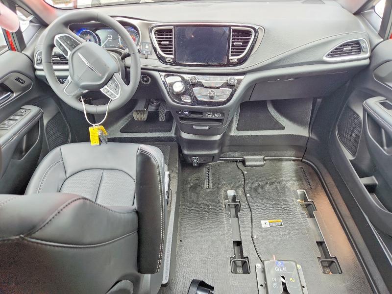 Продаж на аукціоні авто 2025 Chrysler Pacifica, vin: 2C4RC1BG6SR570978, номер лоту: 55435806
