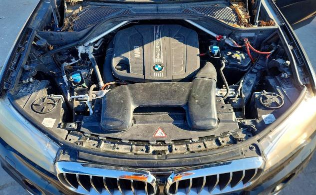 55302836 :رقم المزاد ، 5UXKS4C54F0N08559 vin ، 2015 Bmw X5 مزاد بيع