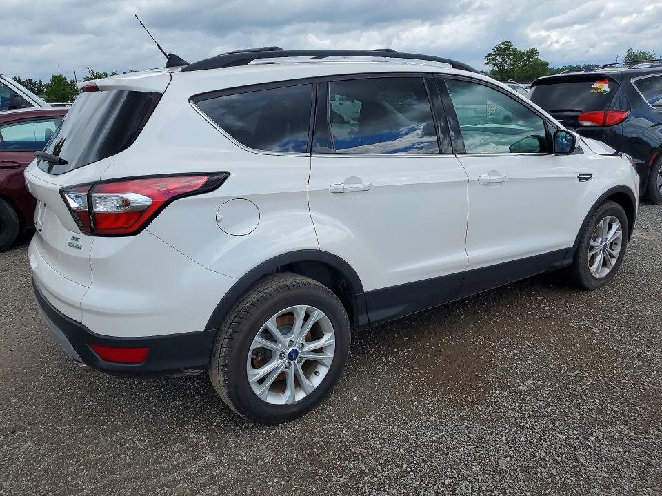 Продажа на аукционе авто 2018 Ford Escape 4d, vin: 1FMCU0GD0JUD45738, номер лота: 57728526