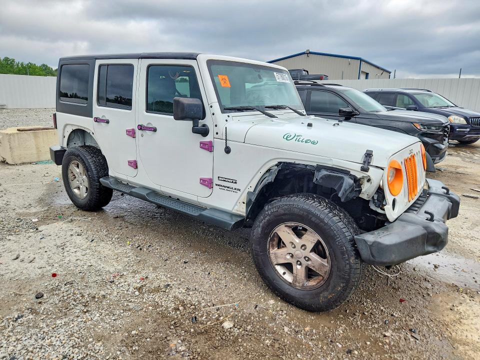 57780016 :رقم المزاد ، 1C4HJWDG2GL235809 vin ، 2016 Jeep Wrangler Unlimited مزاد بيع