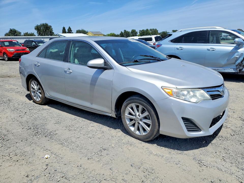 2013 Toyota Camry Hybrid მანქანა იყიდება აუქციონზე, vin: 4T1BD1FK0DU086562, აუქციონის ნომერი: 55841016