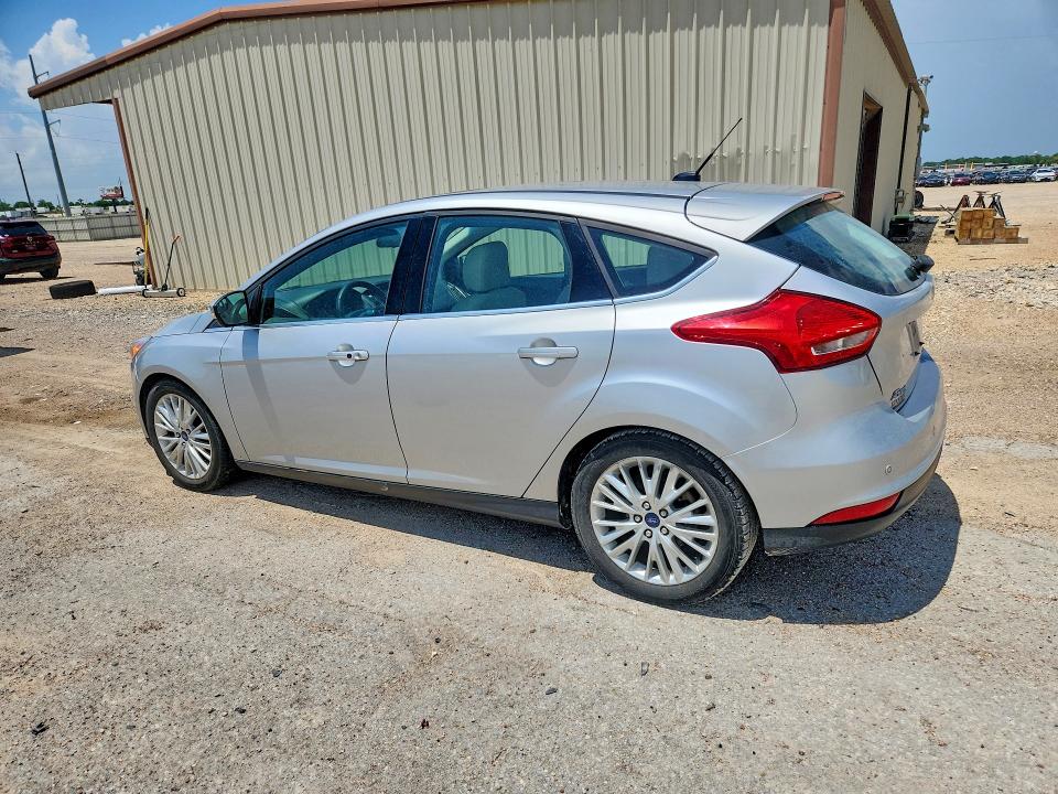 56648426 :رقم المزاد ، 1FADP3N28HL272434 vin ، 2017 Ford Focus Titanium 4d Ha مزاد بيع