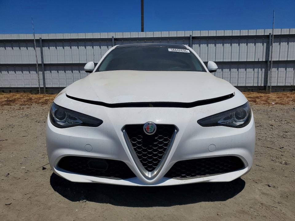 Продаж на аукціоні авто 2017 Alfa Romeo Giulia, vin: ZARFAEBNXH7556175, номер лоту: 58842636