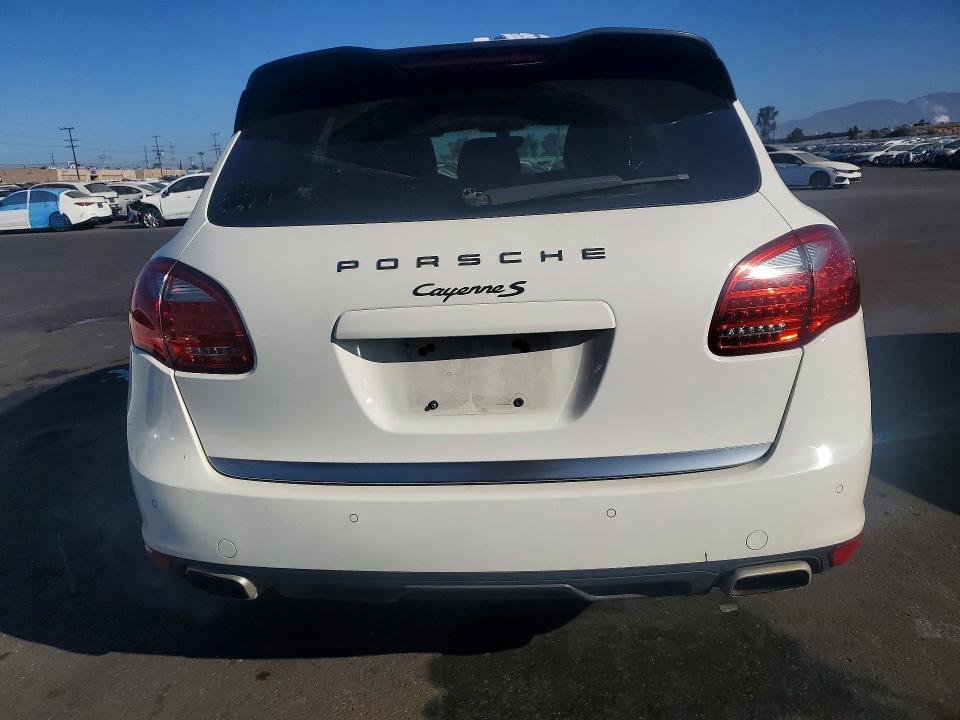 Aukcja sprzedaży 2011 Porsche Cayenne, vin: WP1AB2A25BLA42058, numer aukcji: 57713206