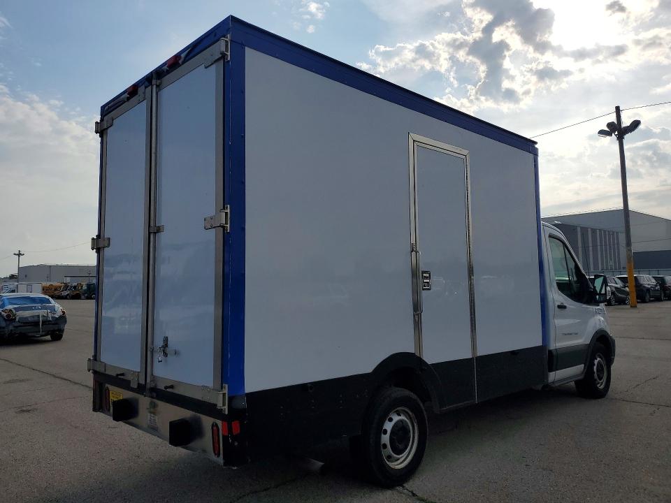 55891986 :رقم المزاد ، 1FDBW5Z82NKA39760 vin ، 2022 Ford Transit مزاد بيع