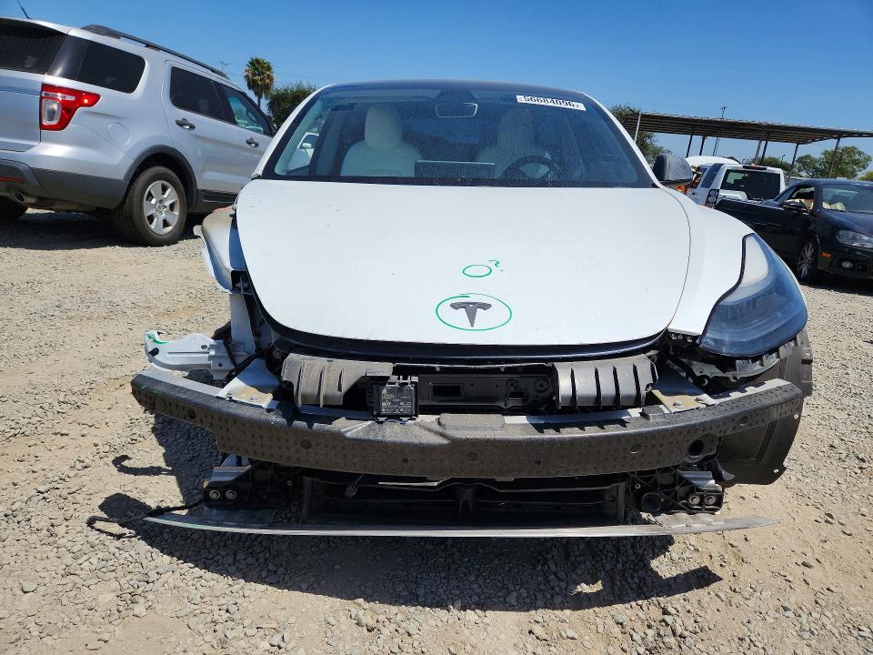 56684096 :رقم المزاد ، 5YJ3E1EA9MF921548 vin ، 2021 Tesla Model 3 مزاد بيع
