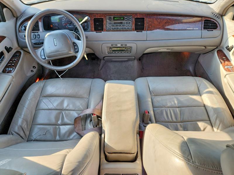 Aukcja sprzedaży 2002 Lincoln Town Car, vin: 1LNHM81W82Y661350, numer aukcji: 57749156