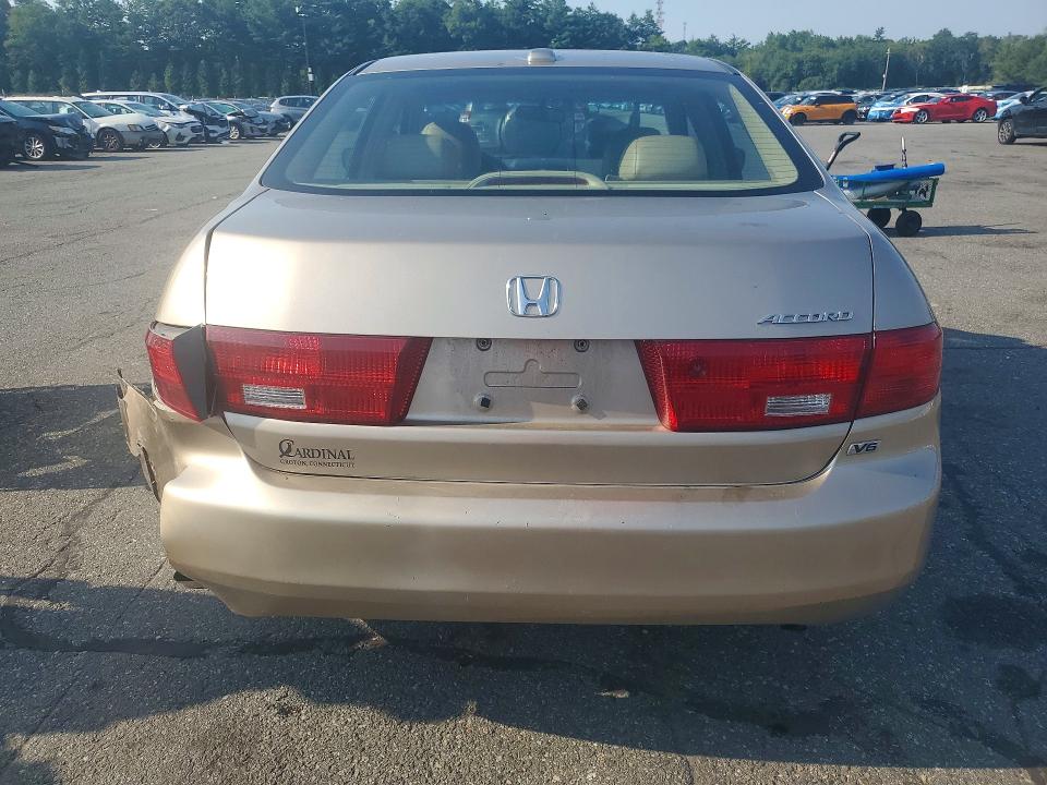 85637025 :رقم المزاد ، 1HGCM66525A038369 vin ، 2005 Honda Accord مزاد بيع