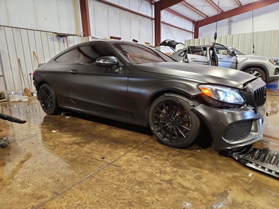 56870346 :رقم المزاد ، WDDWJ4KB4HF362408 vin ، 2017 Mercedes-benz C مزاد بيع