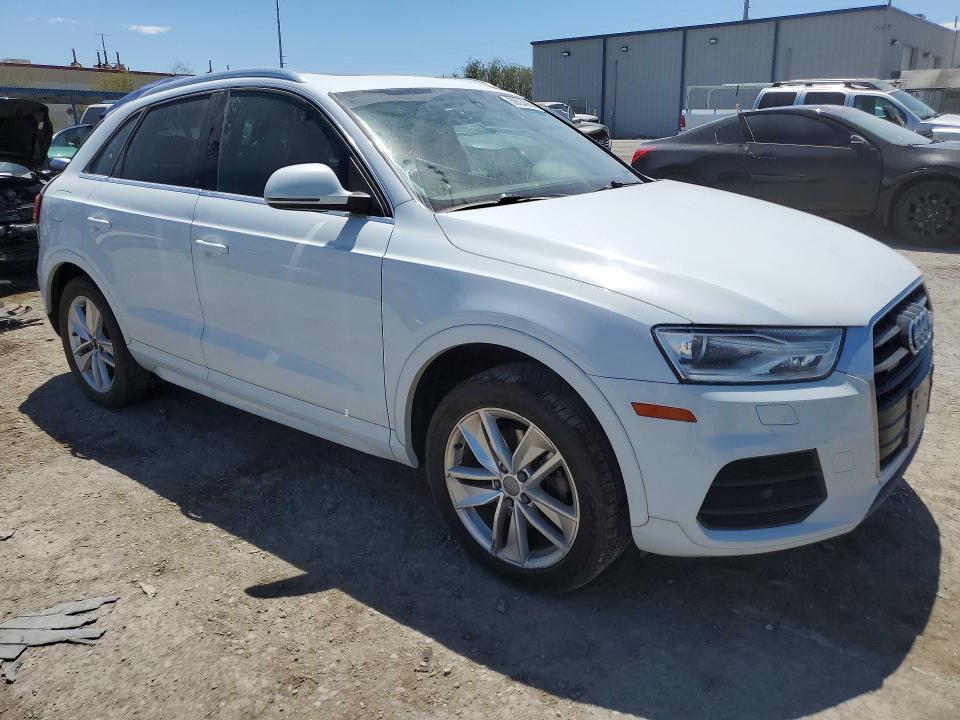 58604066 :رقم المزاد ، WA1EFCFS2GR014013 vin ، 2016 Audi Q3 مزاد بيع