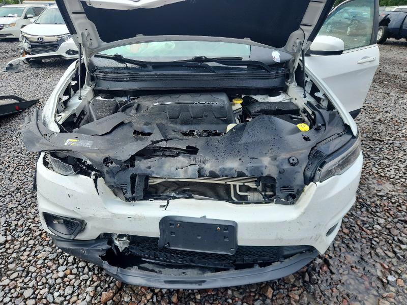 57632686 :رقم المزاد ، 1C4PJLLX2KD206695 vin ، 2019 Jeep Cherokee مزاد بيع