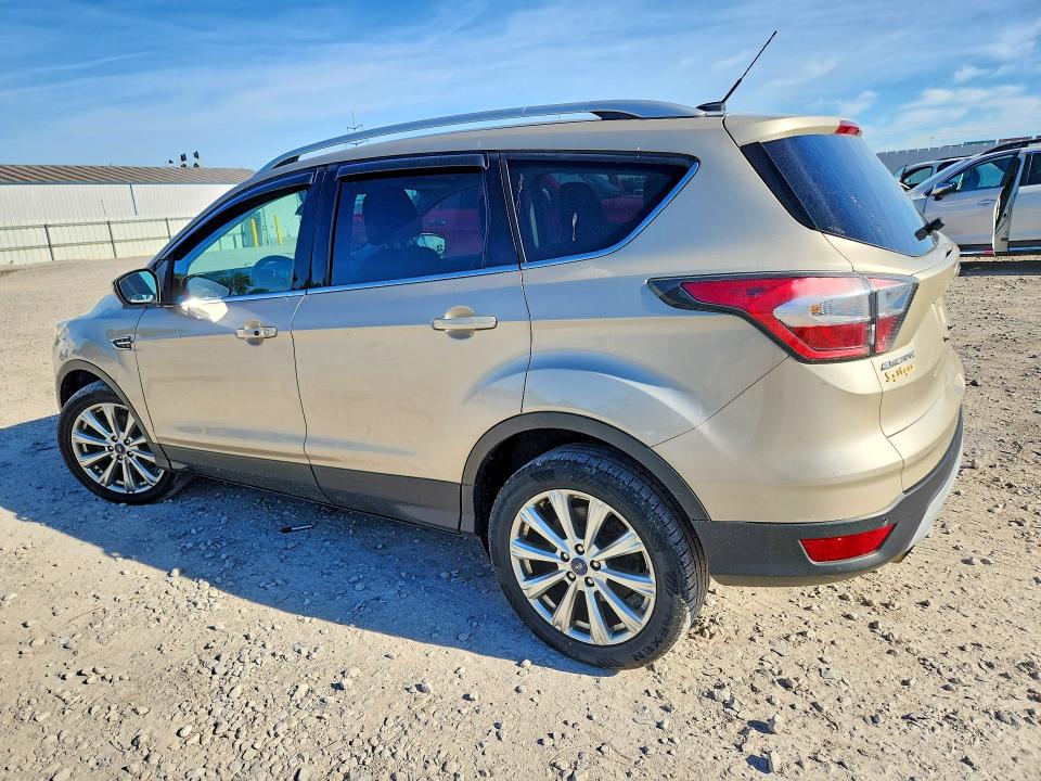 57400036 :رقم المزاد ، 1FMCU0JD3HUB00337 vin ، 2017 Ford Escape مزاد بيع
