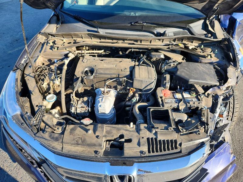 58130826 :رقم المزاد ، 1HGCR2F73GA184200 vin ، 2016 Honda Accord مزاد بيع