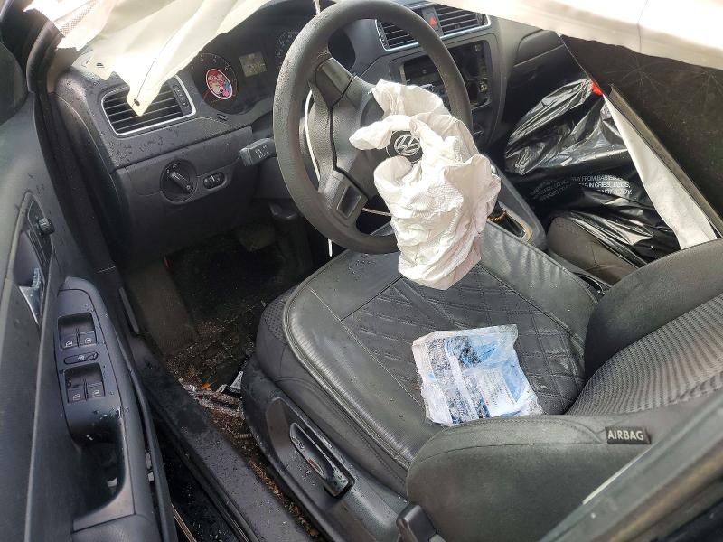 55181536 :رقم المزاد ، 3VW2K7AJ8DM305846 vin ، 2013 Volkswagen Jetta مزاد بيع