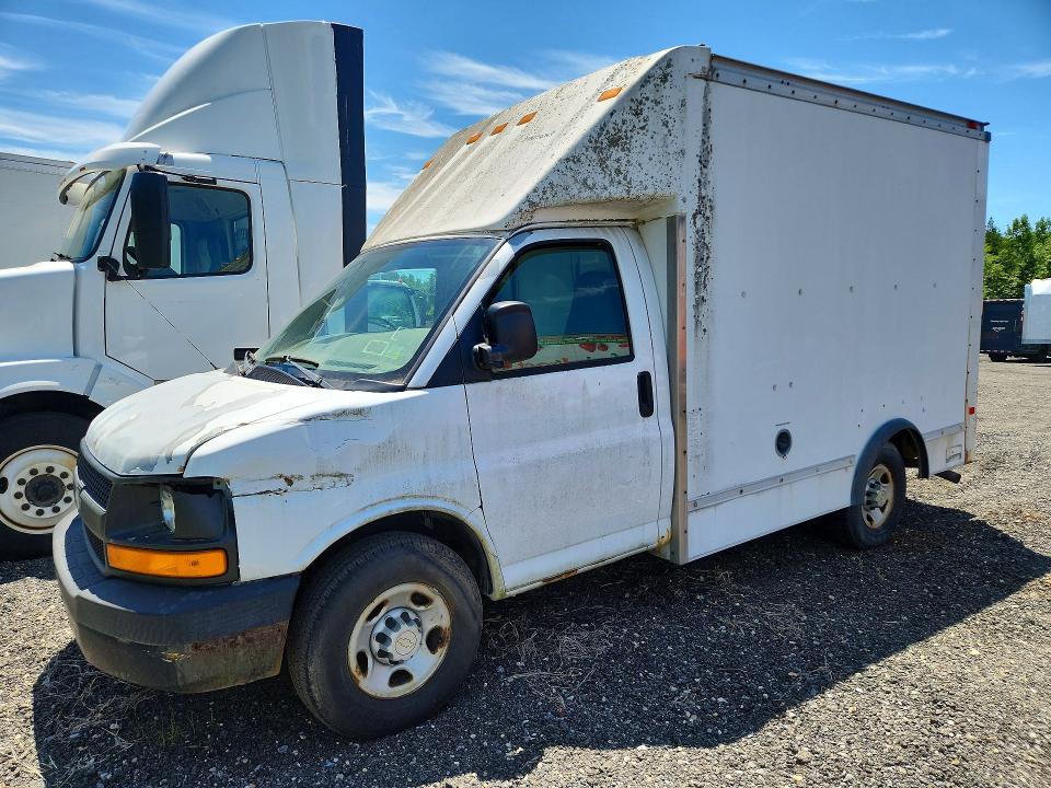 56851326 :رقم المزاد ، 1GBHG31K481105294 vin ، 2008 Chevrolet Express مزاد بيع